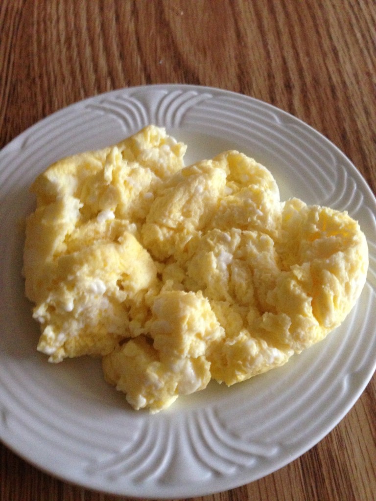 Microwave Scrambled Eggs - Healthy Recipes Blog